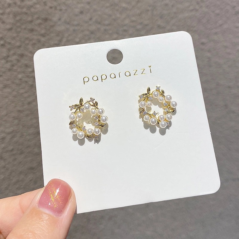 Bông Tai Vòng Hoa Ngọc Trai Nhỏ Đơn Giản Và Dễ Thương