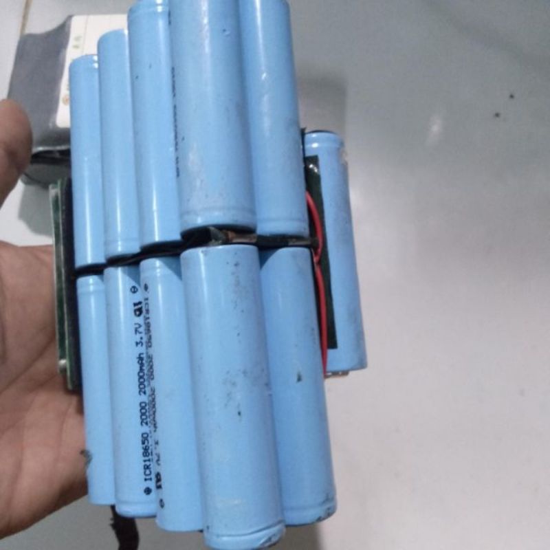 Khối Pin xe điện cũ Bao sống điện áp trên 36V 20 Cell Pin 18650 và 1 mạch 10S 36V