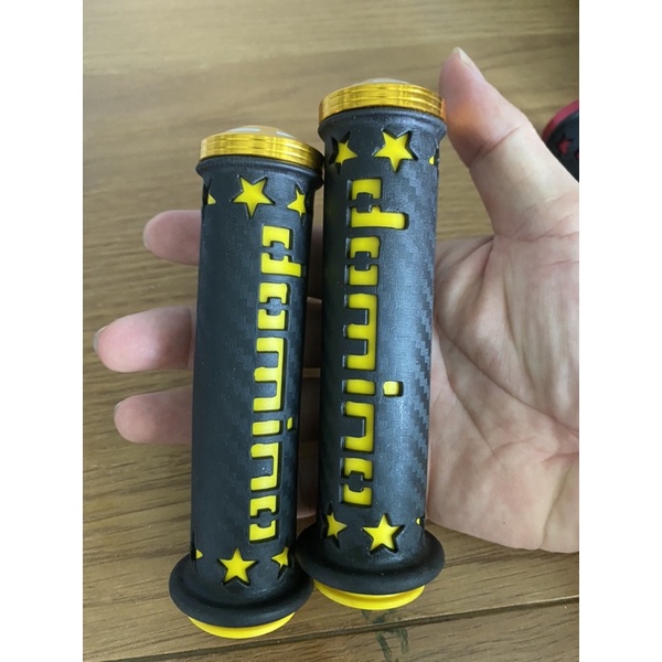 Bao tay ga xe máy DOMINO V6 có gù nhôm