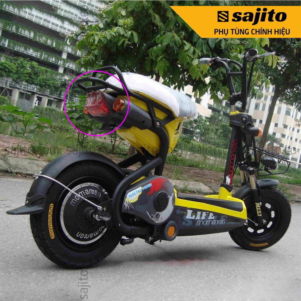 Đèn hậu xe điện 133S, 133M đời đầu