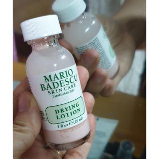 Chấm mụn mario badescue