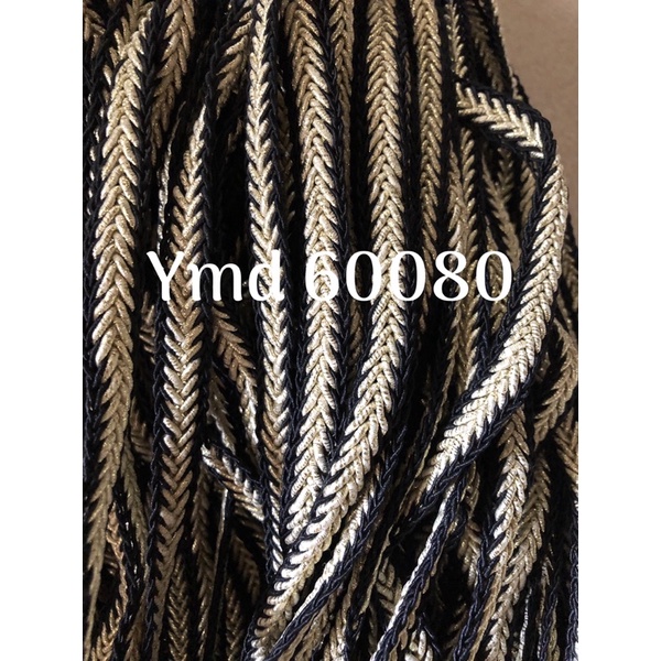 Dây trang trí áo dạ + đá nhân tạo + dây tết+ đen trắng