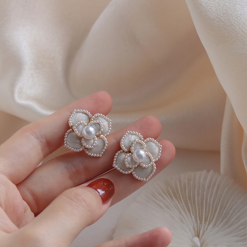 Khuyên Tai Hình Hoa Trà Xinh Xắn Phong Cách Hàn Quốc