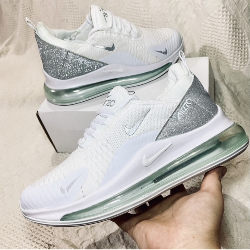 Giày thể thao nam/Giày sneaker giá rẻ , mẫu mã độc lạ, hợp thời trang. Full box , có sẵn tại Hà Nội