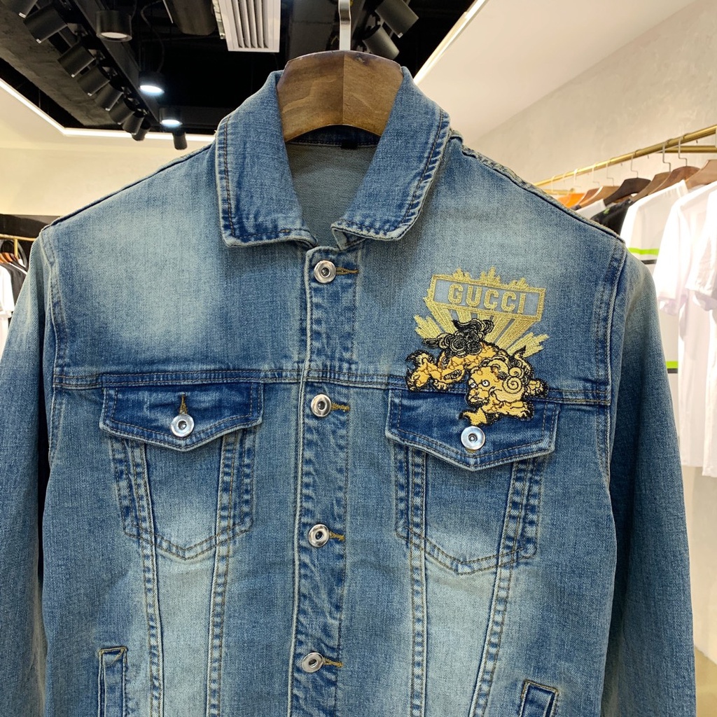 Áo khoác bò nam cao cấp GUCCI GG GC trẻ trung và cá tính với họa tiết trang trí bắt mắt