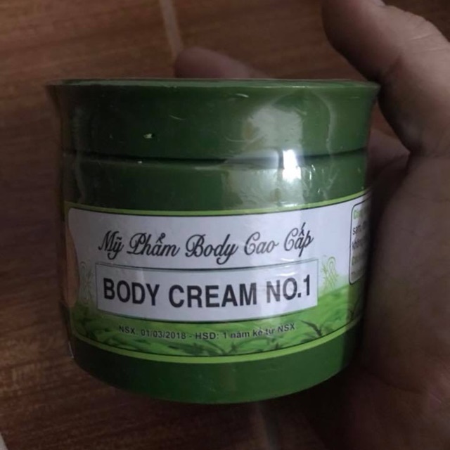 Kem body no 1 kích trắng da