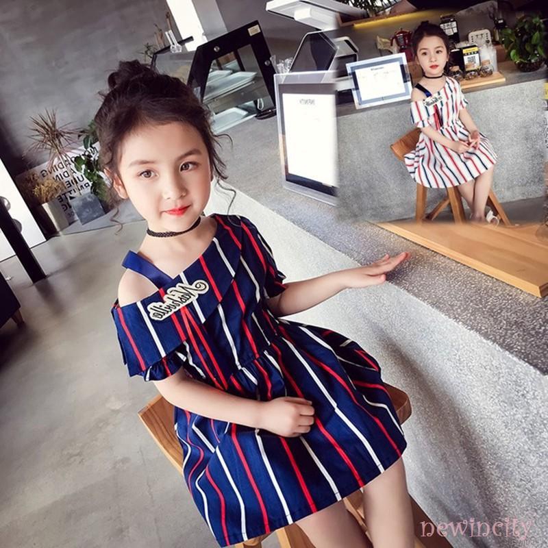 Đầm Tay Ngắn Kẻ Sọc Thêu Chữ Thời Trang Cho Bé Gái