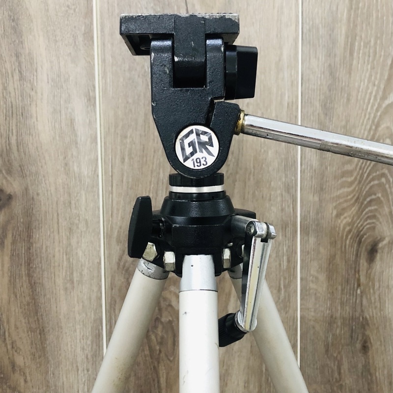 Chân máy Tripod nội địa Nhật bản