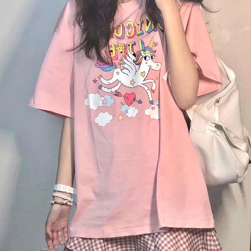Áo Thun Ngắn Tay Cổ Tròn In Hình Ngựa Và Cầu Vồng Đáng Yêu Cho Nữ