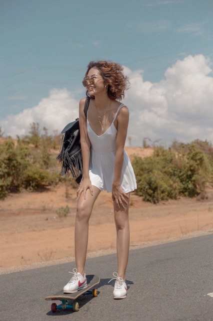 Jumpsuit dây chéo lưng F21