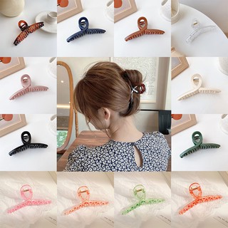 Kẹp tóc phong cách đơn giản dành cho nữ
