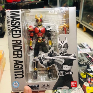 Đồ chơi siêu nhân Shf Masked rider Agito Flame form