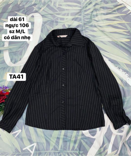 Áo sơmi đen phối sọc trắng size M/L. TA41