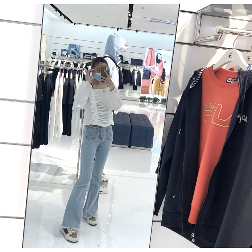 Quần jeans nữ ống loe phối túi trước
