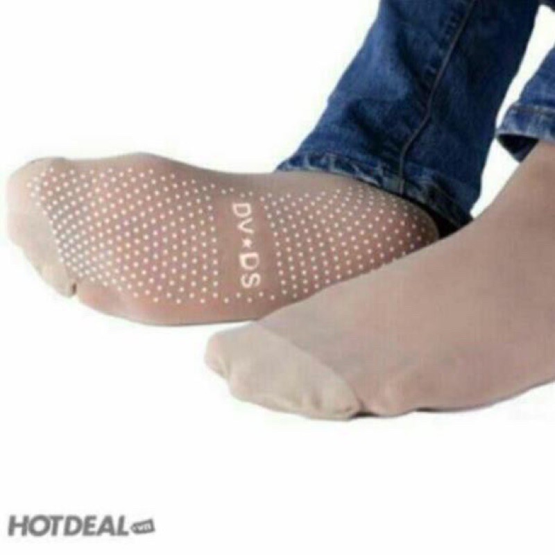 Com bo10 đôi  tất chống trơn nữ màu da và màu đen.