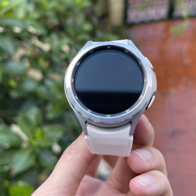 Đồng hồ Samsung Galaxy Watch 4 Classic 41mm & 46mm LTE , GPS viền thép - Chính hãng nguyên seal