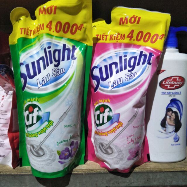 Nước lau sàn Sunlight dạng túi khối lượng tịnh 1Kg.