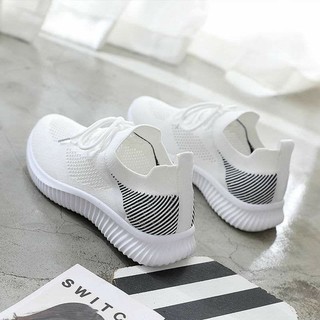Giày thể thao thông hơi thoáng khí