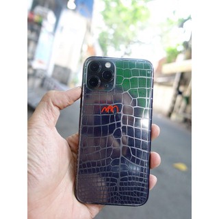 Dán lưng 3D vân rồng iPhone 11
