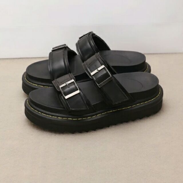 Dép Dr.Marten quai ngang
