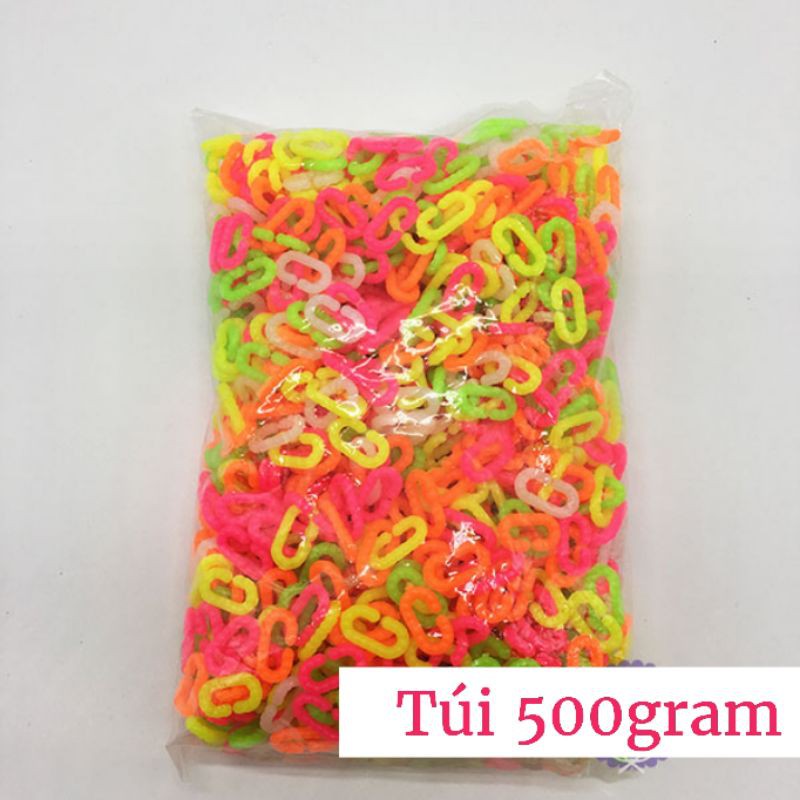 Móc xích nhựa đồ chơi sản xuất tại Việt Nam