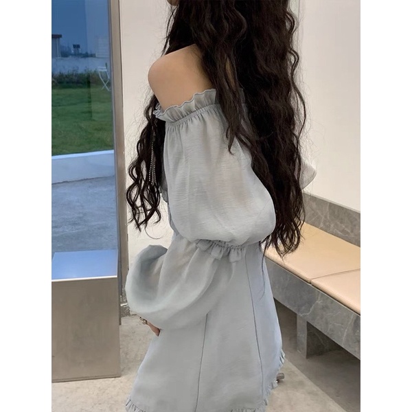 Váy tơ trễ vai
