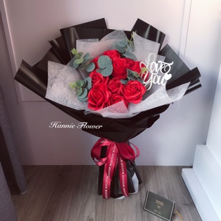 [Hannie Flower] Bó hoa hồng sáp đỏ 5 lớp