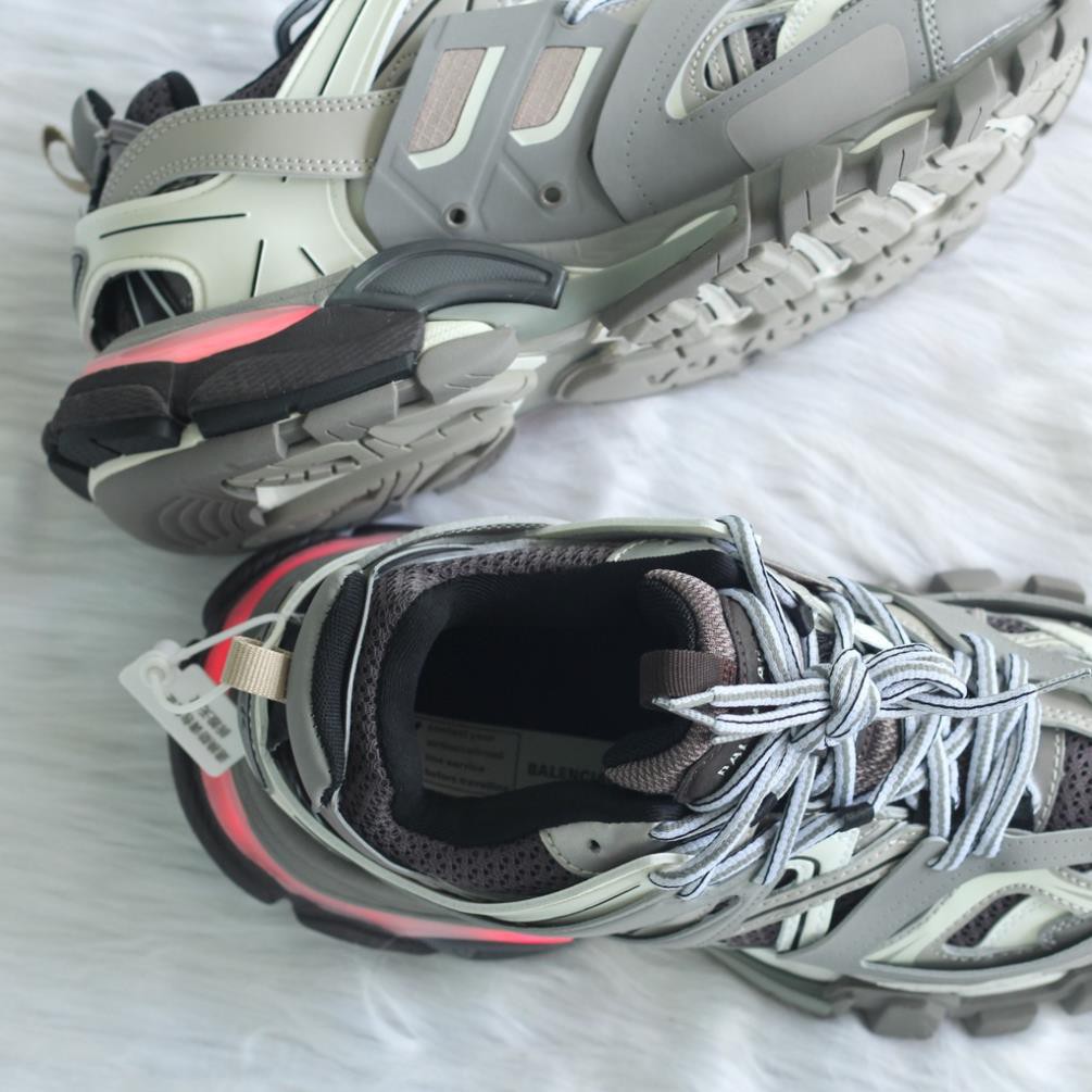 Giày Nam Nữ Giày Sneaker Track 3.0 Màu Xám Đèn Led
