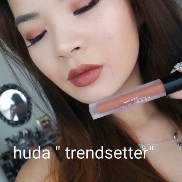 Son kem lỳ Huda Beauty liquid matte