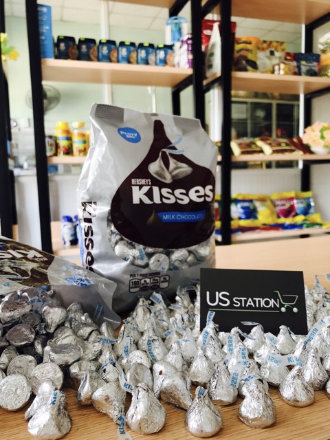 HERSHEY'S KISSES - MILK CHOCOLATE