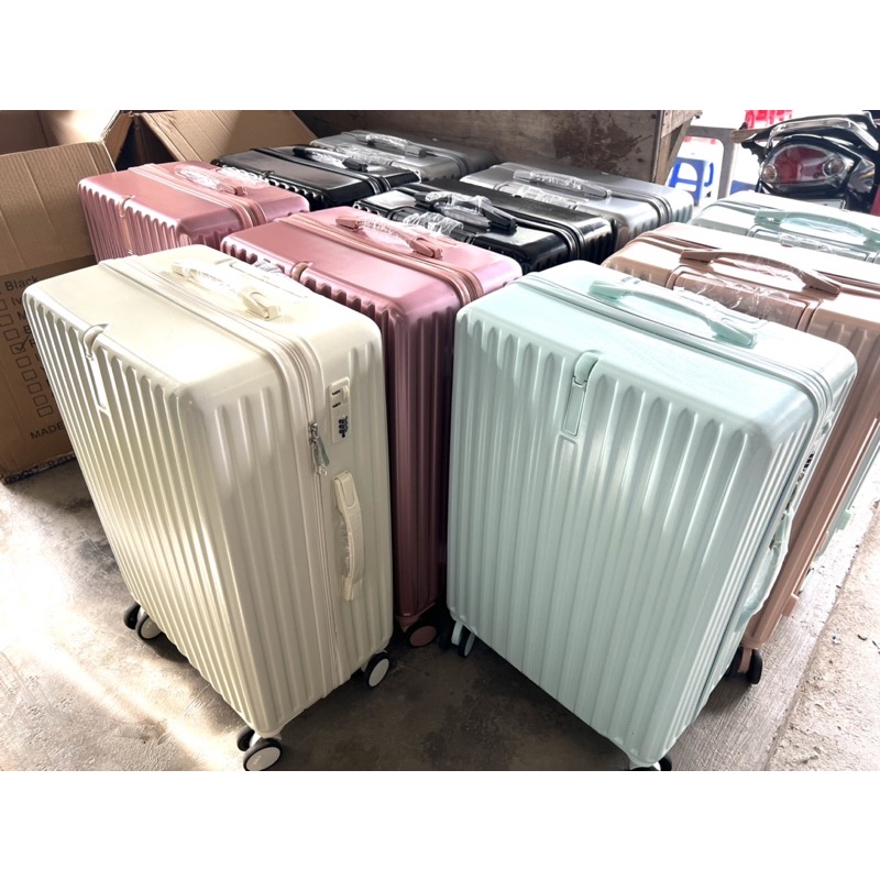 BỘ 2 size 20-24 vali nhựa dẻo, bóng, khoá tốt