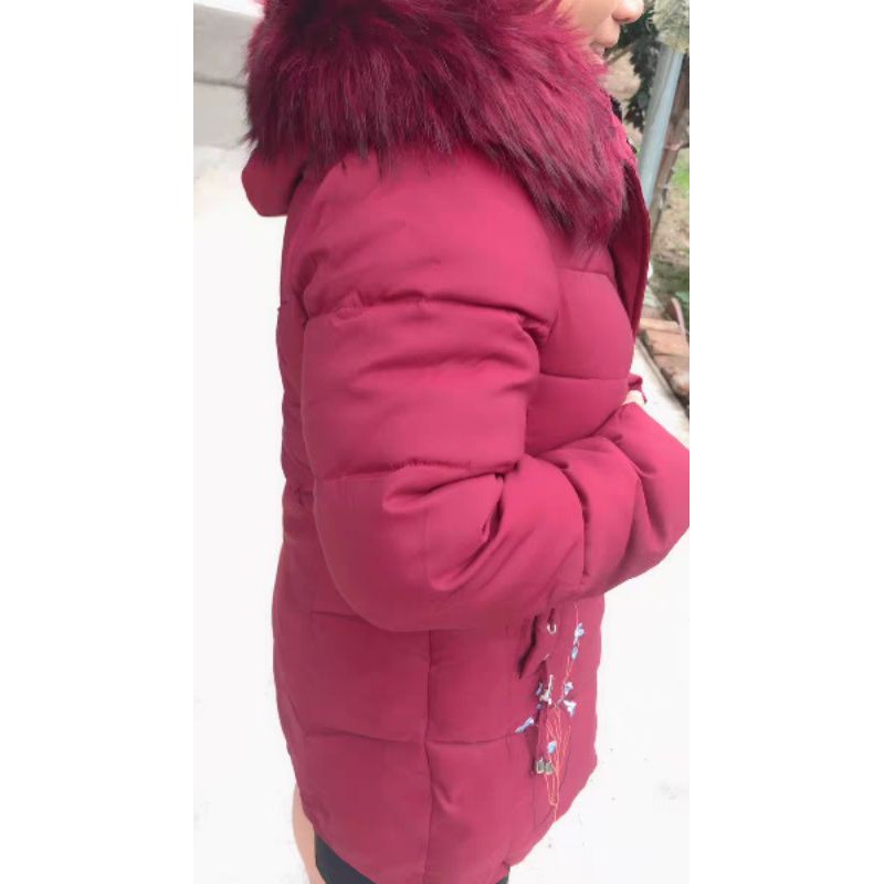 Áo khoác phao nữ trung niên