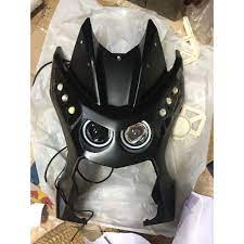 Mặt nạ khoét mắt cú