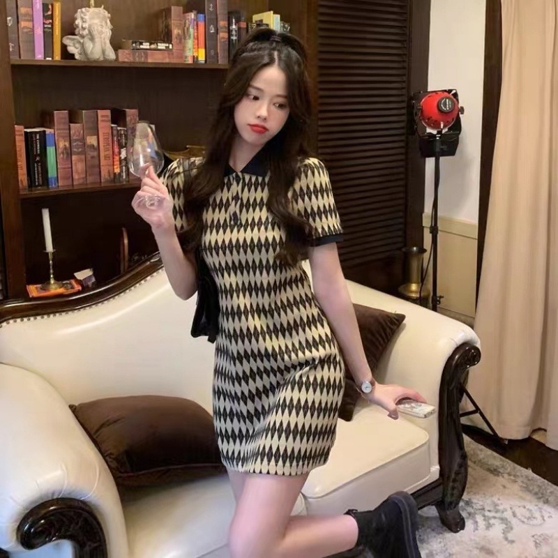 Đầm PERTY dáng chữ A ôm vừa vặn cổ bẻ chữ V phong cách retro thời trang mùa hè dành cho nữ