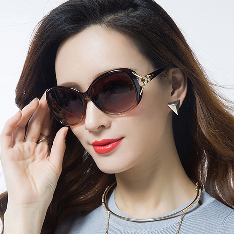 ☀Kính Râm Mới Năm 2021Years☀Kính Mát Nữ Gọng Tròn☀Kính Mát Chống Tia UV Thời Trang☀Hộp Phấn Trang Điểm Phân Cực Tạo Khuôn Mặt to Dành Cho Nữ