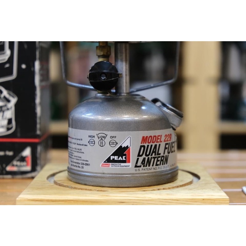 Đèn măng xông Coleman 229