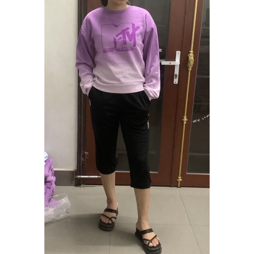 Quần thể thao dáng lửng nữ, hàng dư