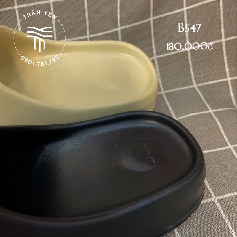 Dép nhựa trơn, có logo