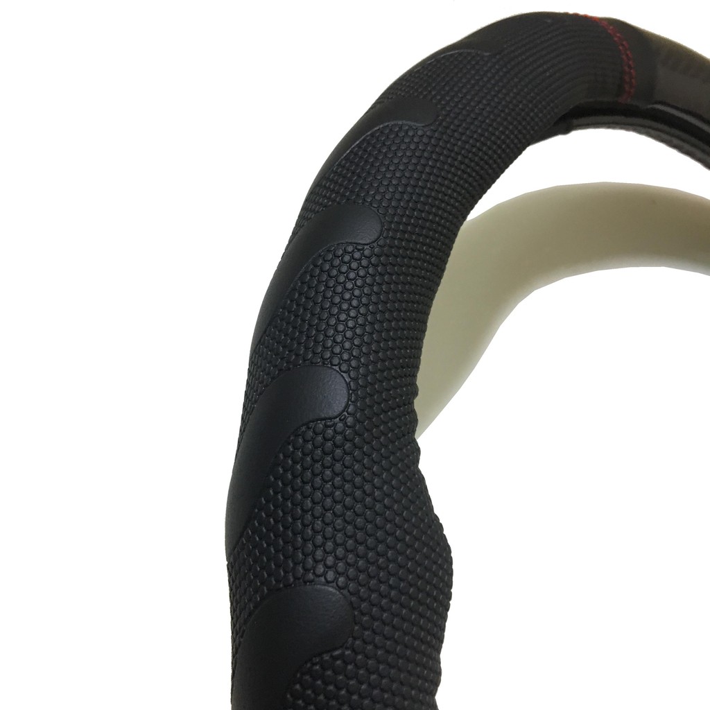 Bọc vô lăng da thật - Bọc vô lăng vân Carbon màu đen cao cấp - Ốp vô lăng ô tô size 38 cm AROCA