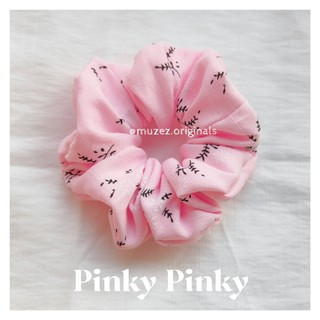 Pinky Pinky - dây buộc tóc scrunchies hoa nhí màu hồng phấn