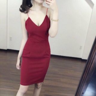 Đầm body 2 dây cúp ngực