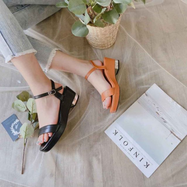 LOVIIECORNER-GIÀY SANDAL ĐẾ XUỒNG CÔNG SỞ 5CM - GIÀY SANDAL XUỒNG TRƠN QUAI NGANG  5 PHÂN- GIÀY SANDAL ĐẾ XUỒNG 5 PHÂN | BigBuy360 - bigbuy360.vn
