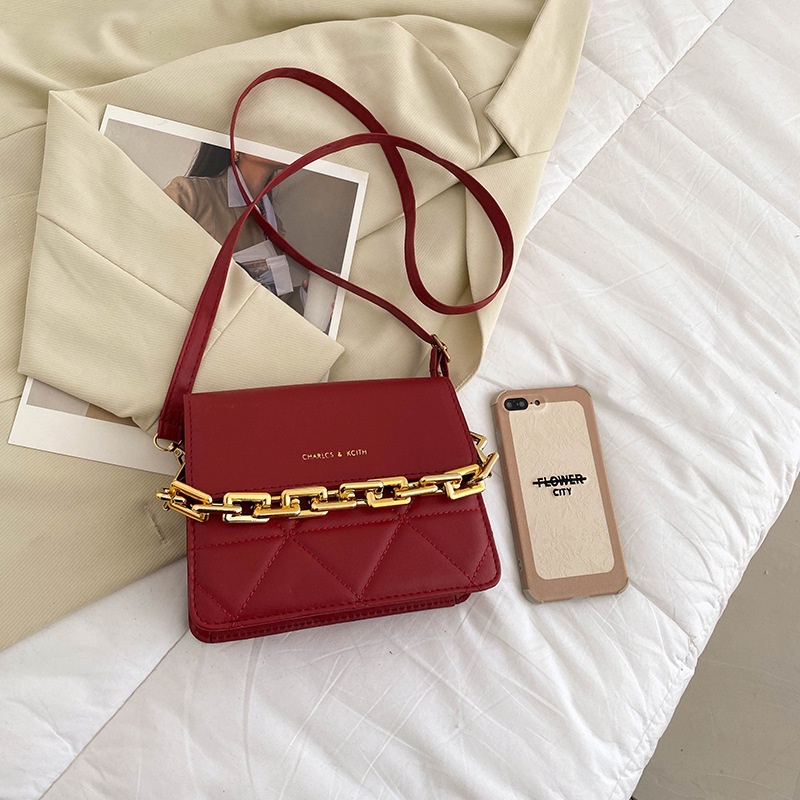 Túi đeo chéo cỡ nhỏ đính đá phối dây xích thời trang cho nữ