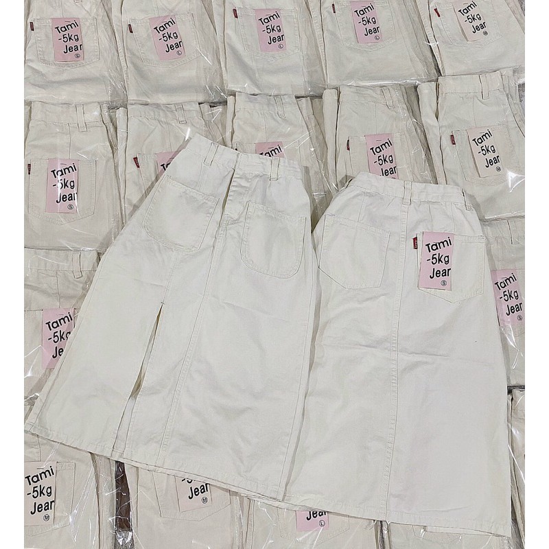 CHÂN VÁY JEANS TRẮNG XẺ