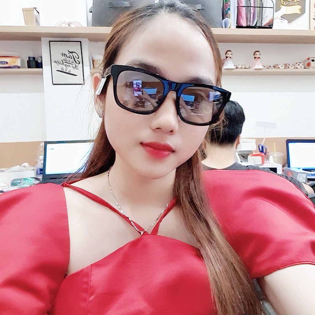 Kính mát chính hãng Police SPLE37 (56-20-145)  màu sắc thời trang, thiết kế dễ đeo bảo vệ mắt