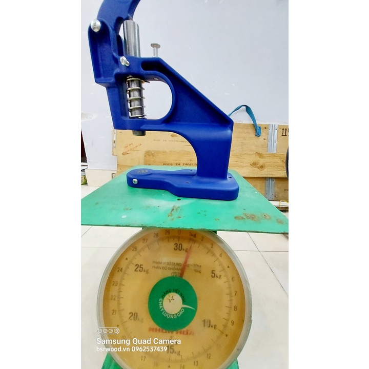 Máy đóng khoen nút thủ công  Bằng nhôm BSR-DKJ819N