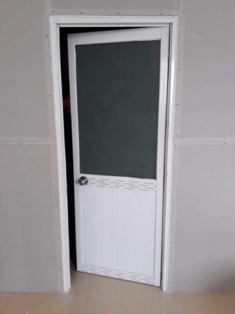 Cửa đi nhôm hệ 700 nhôm trắng sữa và nhôm màu gỗ