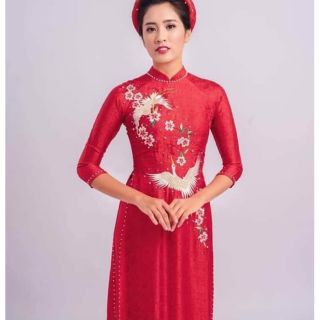 Áo dài gấm màu trắng, đỏ, hồng 2tà thêu lắc tay thủ công