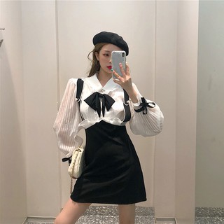( Sẵn S) 😍 Set đồ Áo sơ mi croptop ren trắng tay bồng phối nơ - Chân váy đen chữ A có quai đeo phong cách retro