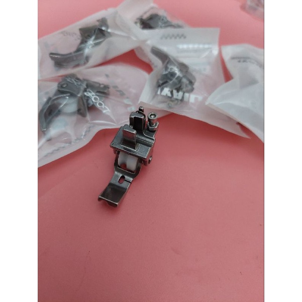 Chân Vịt Chạy Né Pijama Chống Nhăn